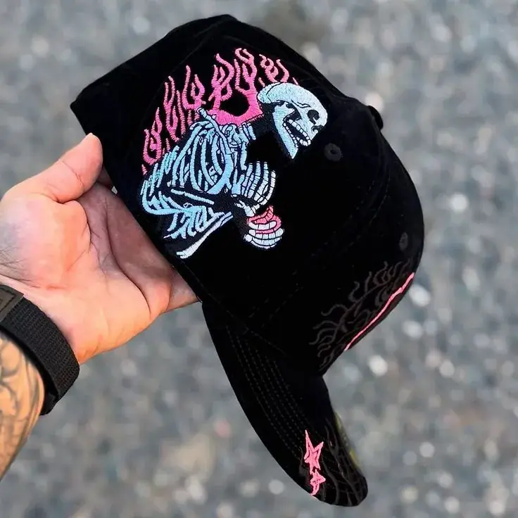 Snapback Skull Flame · Gorras en GARAJE 98